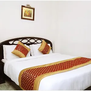hotel-the-r-blues-new-delhi.hotelsdelhi.org/